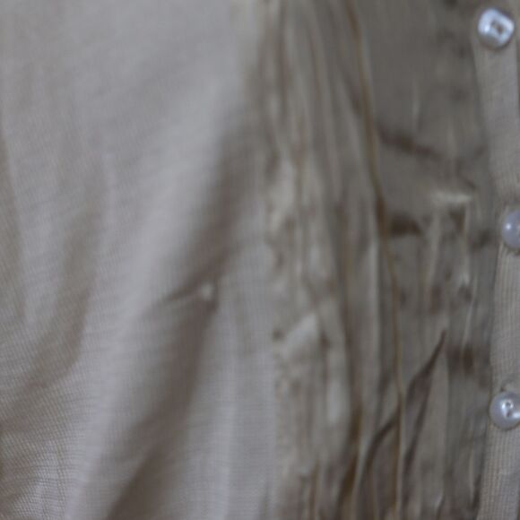 Calvin Klein Cream Pleated Yolk 100% Silk Button Down Tank Top M - Picture 9 of 13